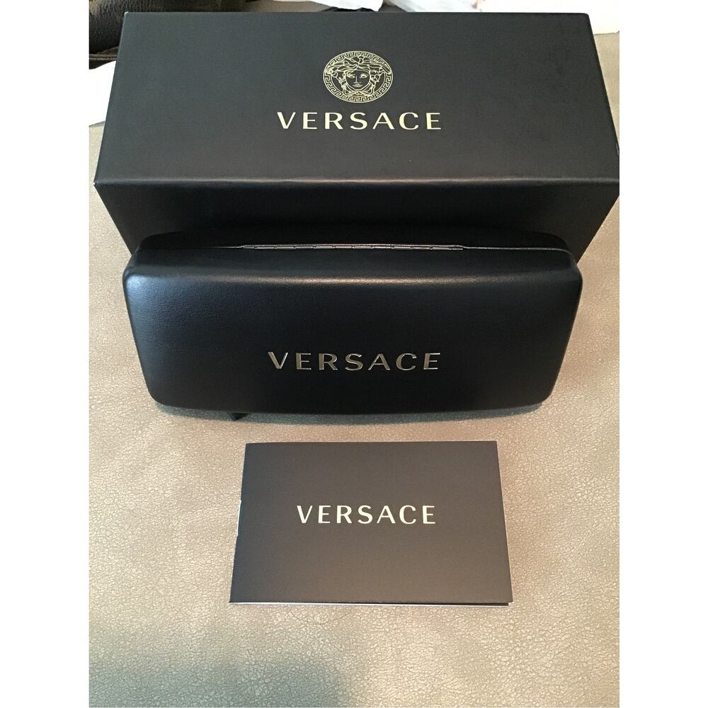 Versace sunglasses - Picture 2 of 7